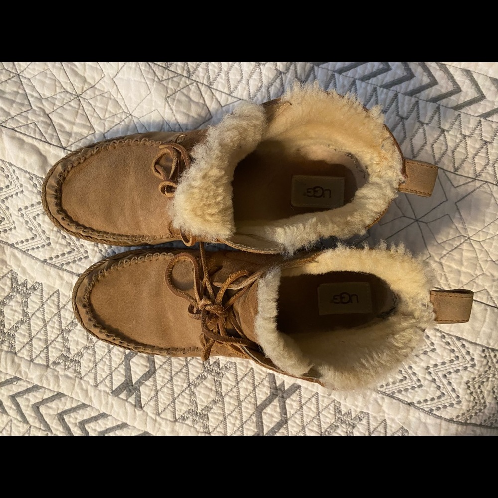 Ugg Shoes - image 4